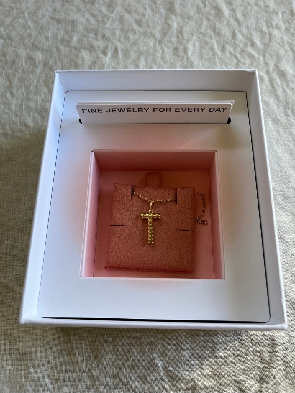 Mejuri Gold T-Bar Pendant Necklace